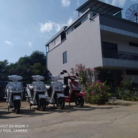 Morning Star Guesthouse Nyaung-U Bagian luar foto