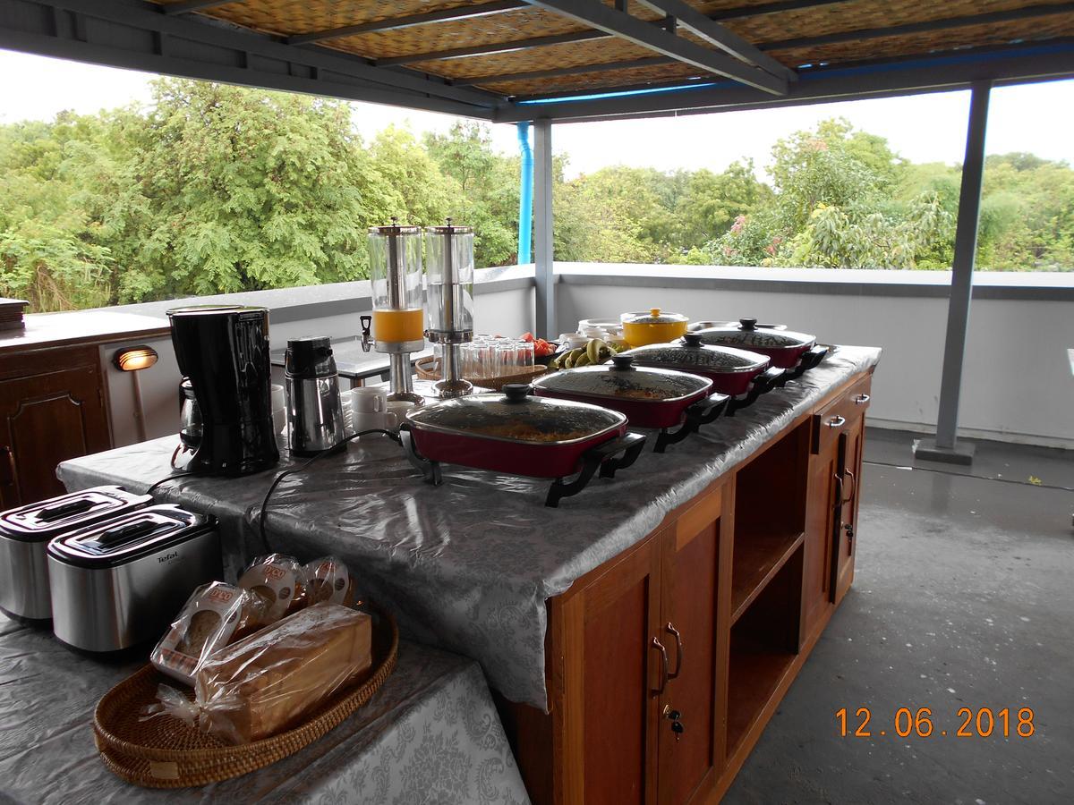 Morning Star Guesthouse Nyaung-U Bagian luar foto
